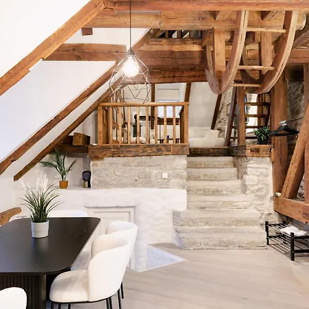 Stunning Three-Level Apartment In Historic Old Town Tallinn Exterior photo